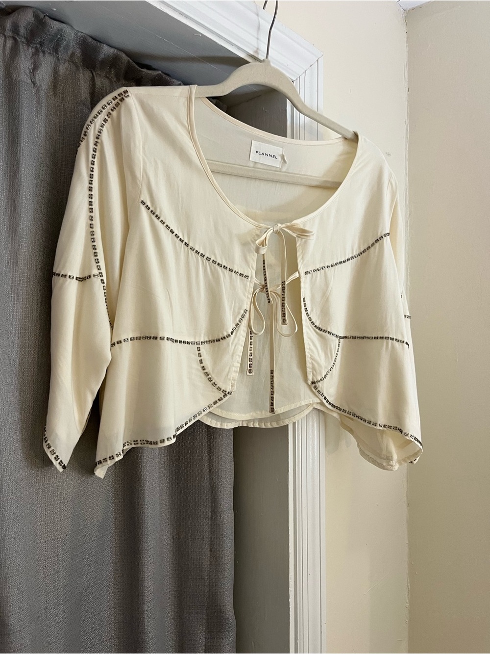 Flannel Cream Tie-Front Cropped Women’s Top 1